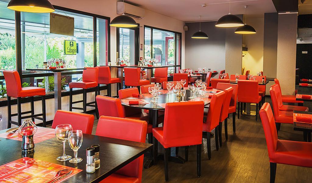 Logis Hotel Lons-Le-Saunier - Restaurant Le Grill Exterior photo